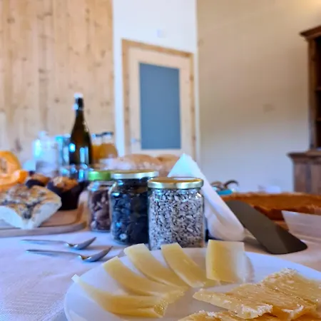 Corte Degli Ulivi Farm stay *