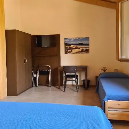 Corte Degli Ulivi ファームステイ カポテッラ