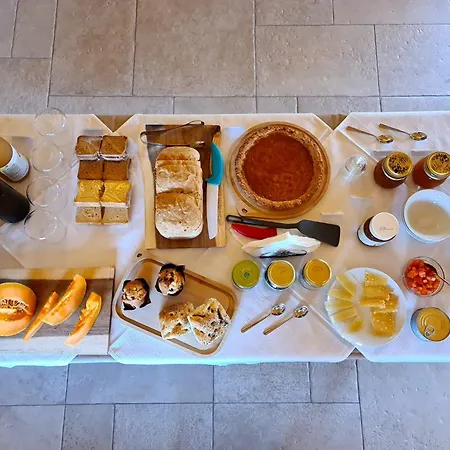 Corte Degli Ulivi Farm stay *